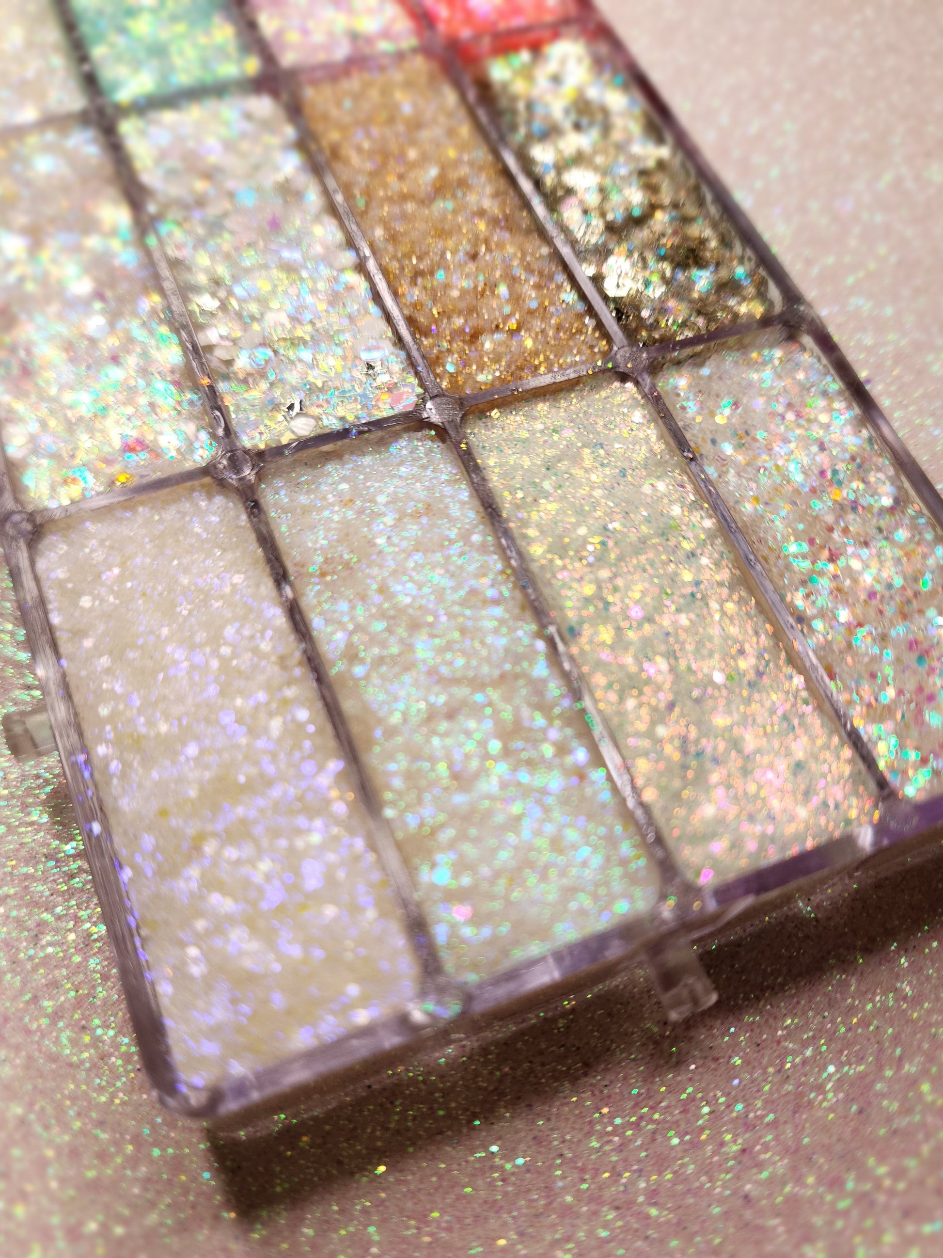 Pressed Glitter Wholesale (30 pcs/color） – Makeup Palette Pro